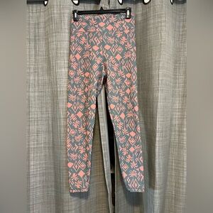 The Upside Leggings with coral Geometric Design